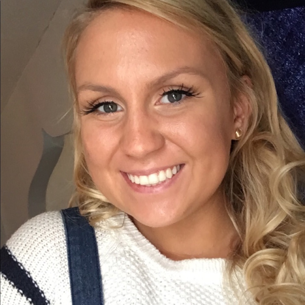 Meet your Posher, Claire